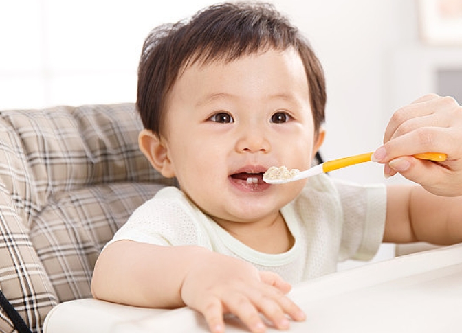  孕妇如何均衡饮食 怀孕早期吃虾对胎儿有好处吗