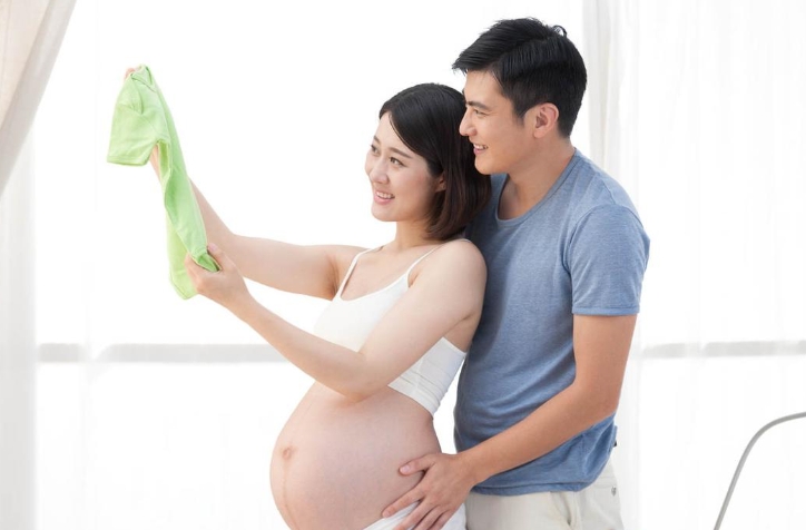  如何在怀孕6周内确定婴儿的正常状况?