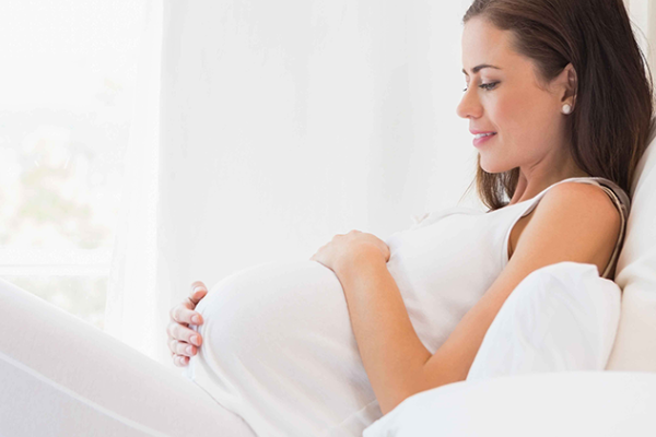  怀孕初期如何缓解晨吐 孕吐什么时候开始结束