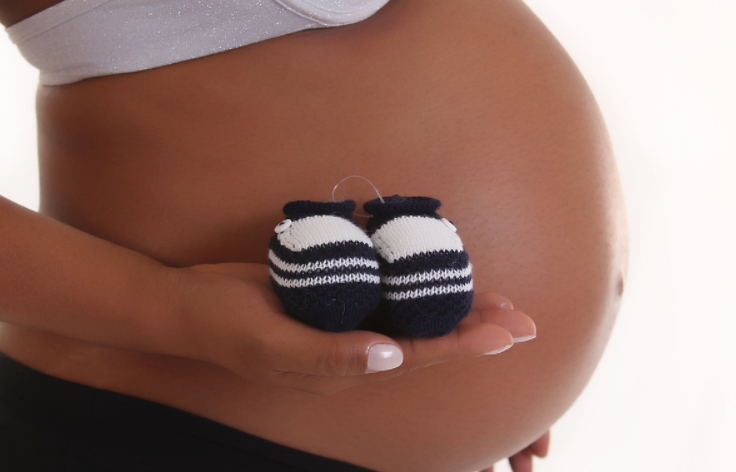  怀孕两个月有什么症状及反应？怀孕了什么时候停经呢？